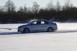 2014款全新爱丽舍1.6L手自一体豪华型漠河冰雪试驾