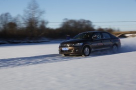 2014款全新爱丽舍1.6L手自一体豪华型漠河冰雪试驾