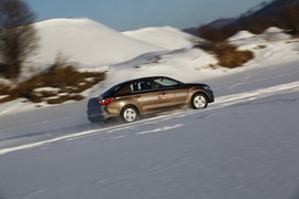 2014款全新爱丽舍1.6L手自一体豪华型漠河冰雪试驾