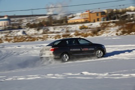 2014款全新爱丽舍1.6L手自一体豪华型漠河冰雪试驾