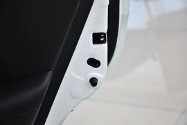 2013款起亚狮跑2.0L