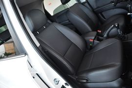 2013款起亚狮跑2.0L