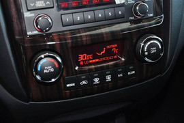 2013款起亚狮跑2.0L