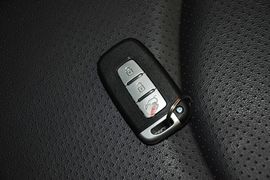 2013款起亚秀尔1.6L