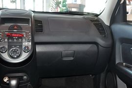 2013款起亚秀尔1.6L