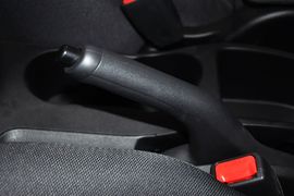 2013款起亚秀尔1.6L