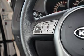 2013款起亚秀尔1.6L