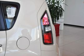 2013款起亚秀尔1.6L