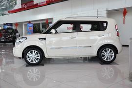 2013款起亚秀尔1.6L