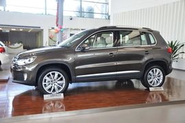 2013款大众途观1.8TSI手自一体两驱豪华版