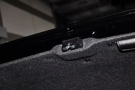 2013款丰田锐志2.5V尚锐版