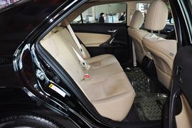 2013款丰田锐志2.5V尚锐版