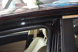 2013款丰田锐志2.5V尚锐版