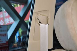 2013款丰田锐志2.5V尚锐版