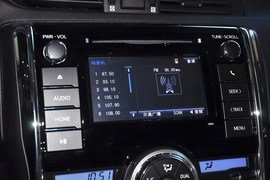 2013款丰田锐志2.5V尚锐版