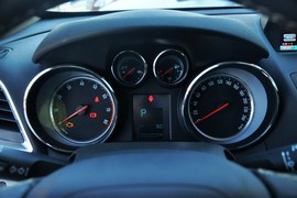 2014款别克昂科拉1.4T自动两驱都市领先型