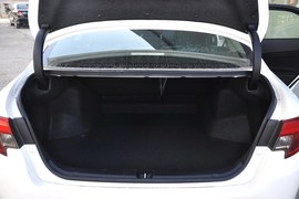 2013款丰田锐志2.5S菁锐版