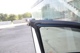 2013款丰田锐志2.5S菁锐版