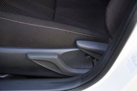 2013款丰田锐志2.5S菁锐版