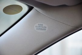 2013款丰田锐志2.5S菁锐版