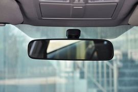 2013款丰田锐志2.5S菁锐版