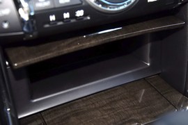 2013款丰田锐志2.5S菁锐版