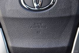 2013款丰田锐志2.5S菁锐版