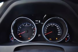 2013款丰田锐志2.5S菁锐版