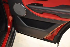 2014款路虎揽胜极光2.0T