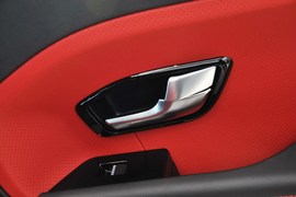 2014款路虎揽胜极光2.0T