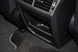 2014款路虎揽胜极光2.0T
