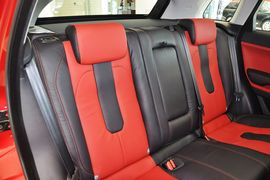 2014款路虎揽胜极光2.0T