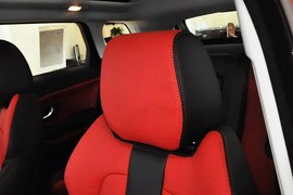 2014款路虎揽胜极光2.0T