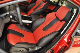 2014款路虎揽胜极光2.0T