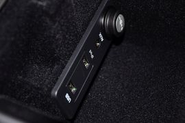 2014款路虎揽胜极光2.0T