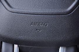 2014款路虎揽胜极光2.0T