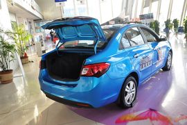 2012款长安悦翔V5