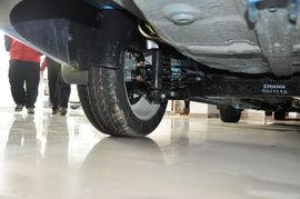 2012款长安悦翔V5 1.5L手动运动型 京V
