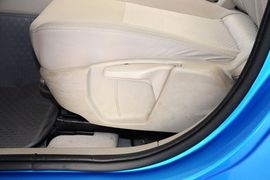 2012款长安悦翔V5