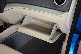 2012款长安悦翔V5
