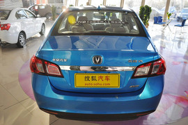 2012款长安悦翔V5