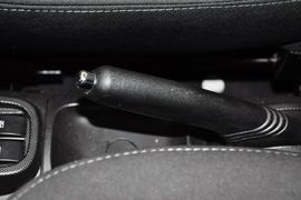 2012款长安奔奔mini