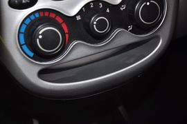 2012款长安奔奔mini