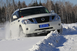 2014款东风日产途乐长白山冰雪试驾实拍