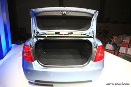 2009款奔腾B50上市现场实拍