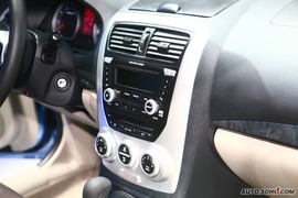 2009款奔腾B50上市现场实拍