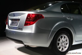 2009款奔腾B50上市现场实拍