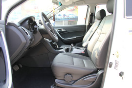 2013款江铃驭胜S350