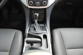 2013款江铃驭胜S350