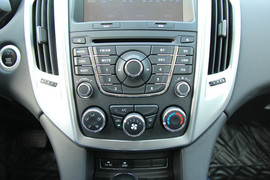 2013款江铃驭胜S350